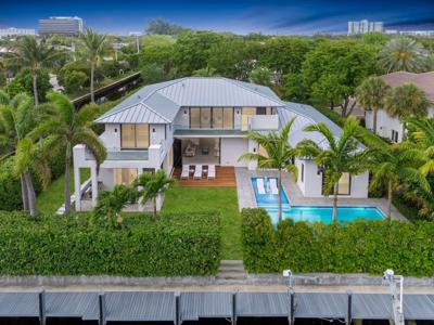 26 S Compass Dr