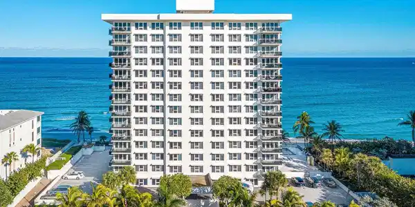 2066 N Ocean Boulevard
