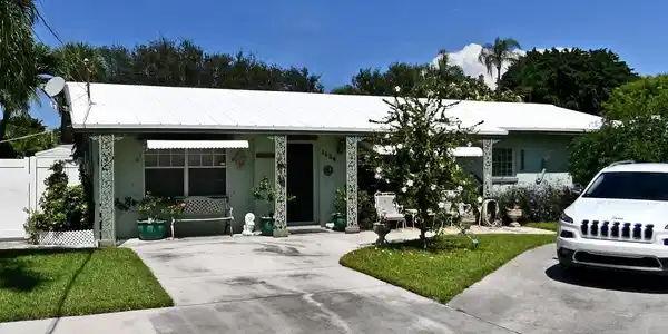 1150 Bayshore Drive