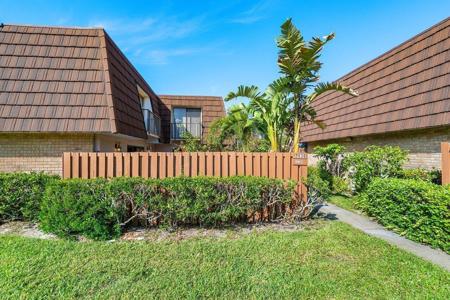5636 SE Riverboat Drive