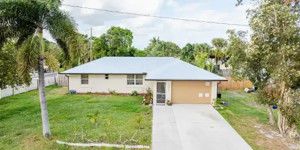 2455 NE Letitia Street