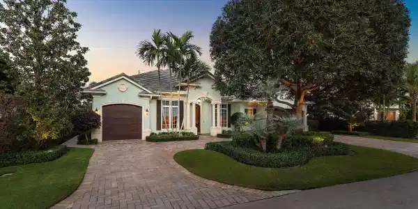 2460 Queen Palm Road