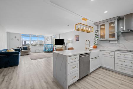3015 N Ocean Blvd