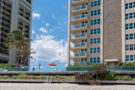5440 N Ocean Drive
