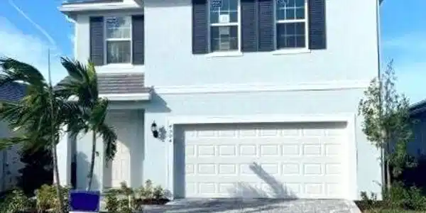 4504 Nautilus Circle