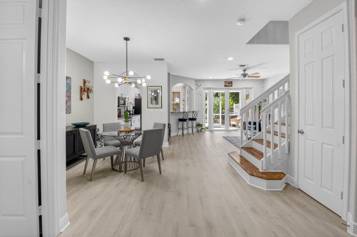 Image 3: 8-web-or-mls-DSC_6482