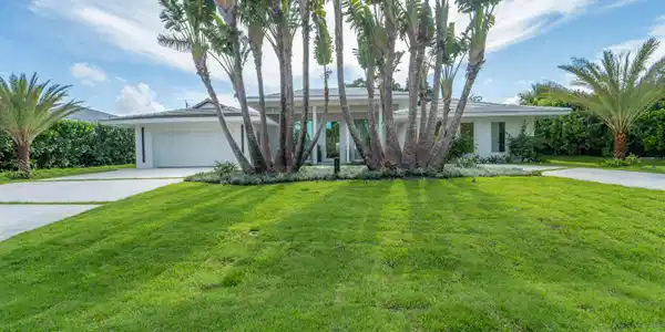 Image 3: 229 Golfview Drive Tequesta o-7