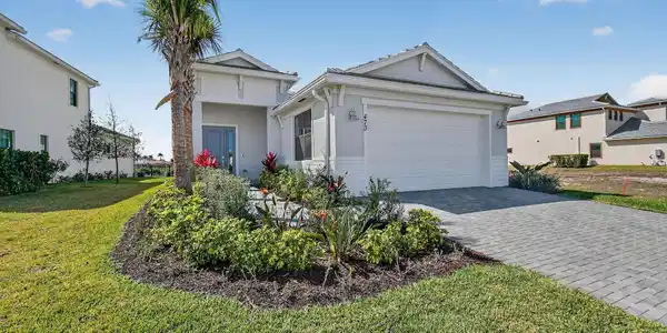 Image 3: Front of Home
