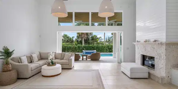 Image 2: 007-2925SoutheastDuneDrive-Stuart-FL-349