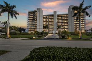 2727 S Ocean Boulevard