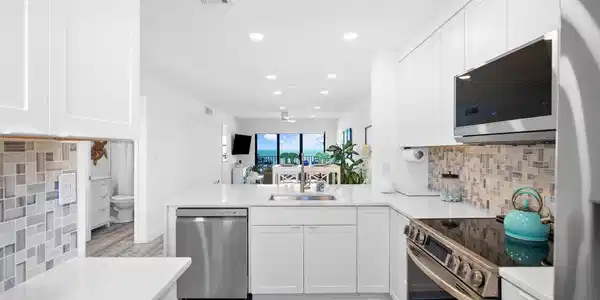 7440 S Ocean Drive