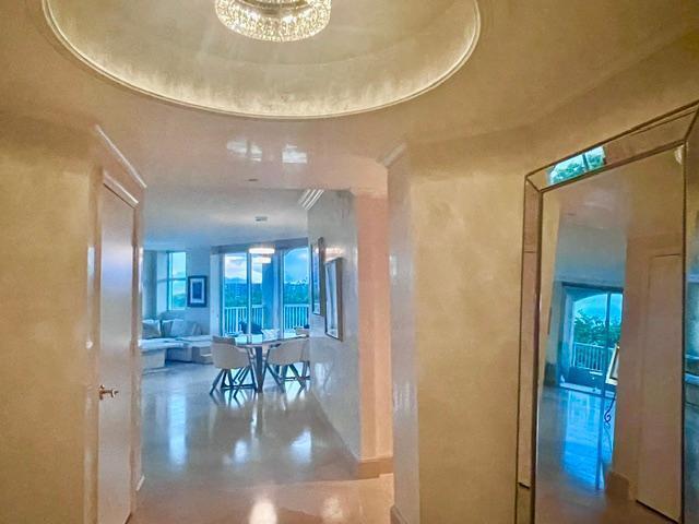 Image 2: toscana foyer 2