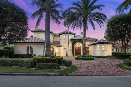 271 Royal Palm Way