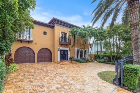 1238 Vista Del Mar Drive N