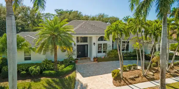 760 NE 77th Street