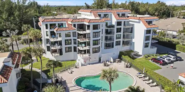 4100 N Highway A1a