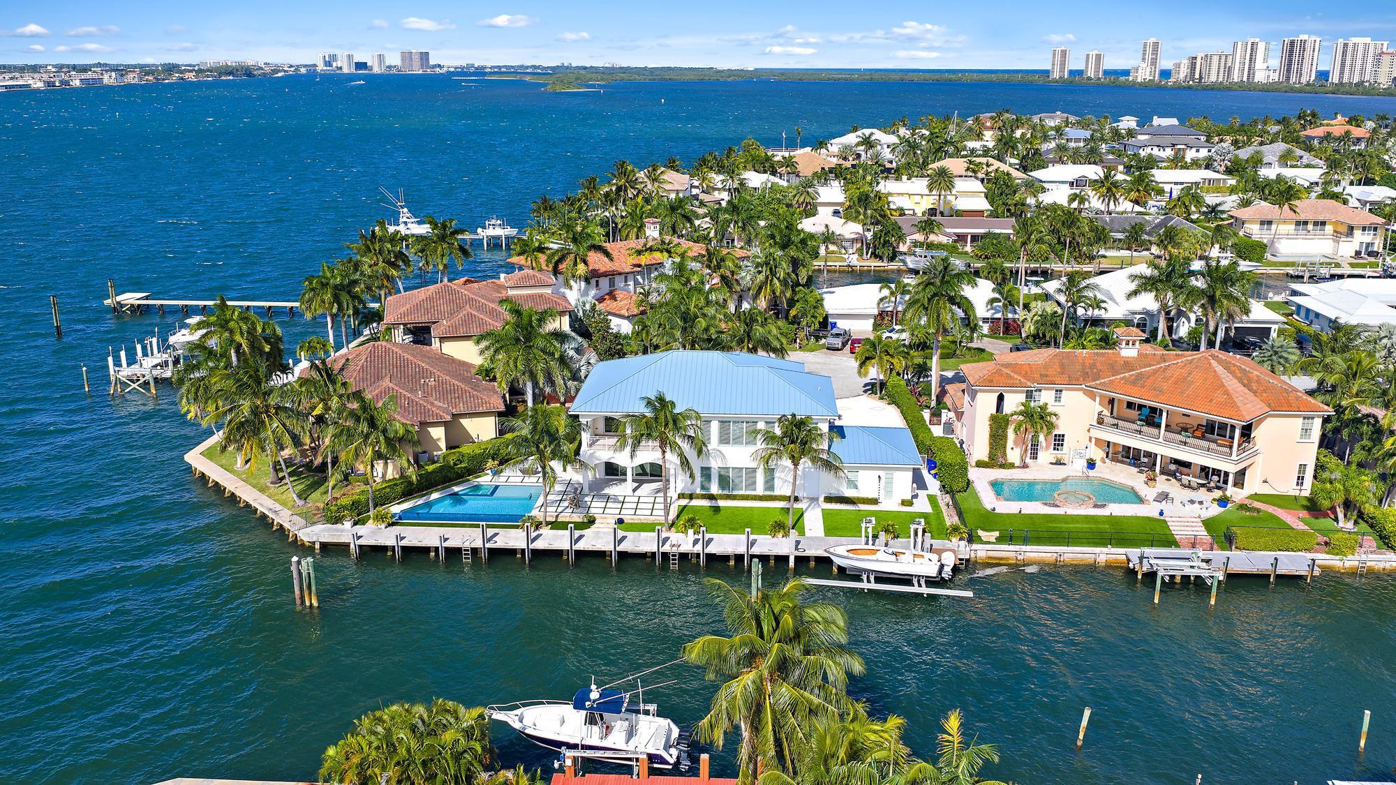 Image 3: 1021 Coral Way-11