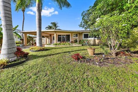 1121 SE 14th Court