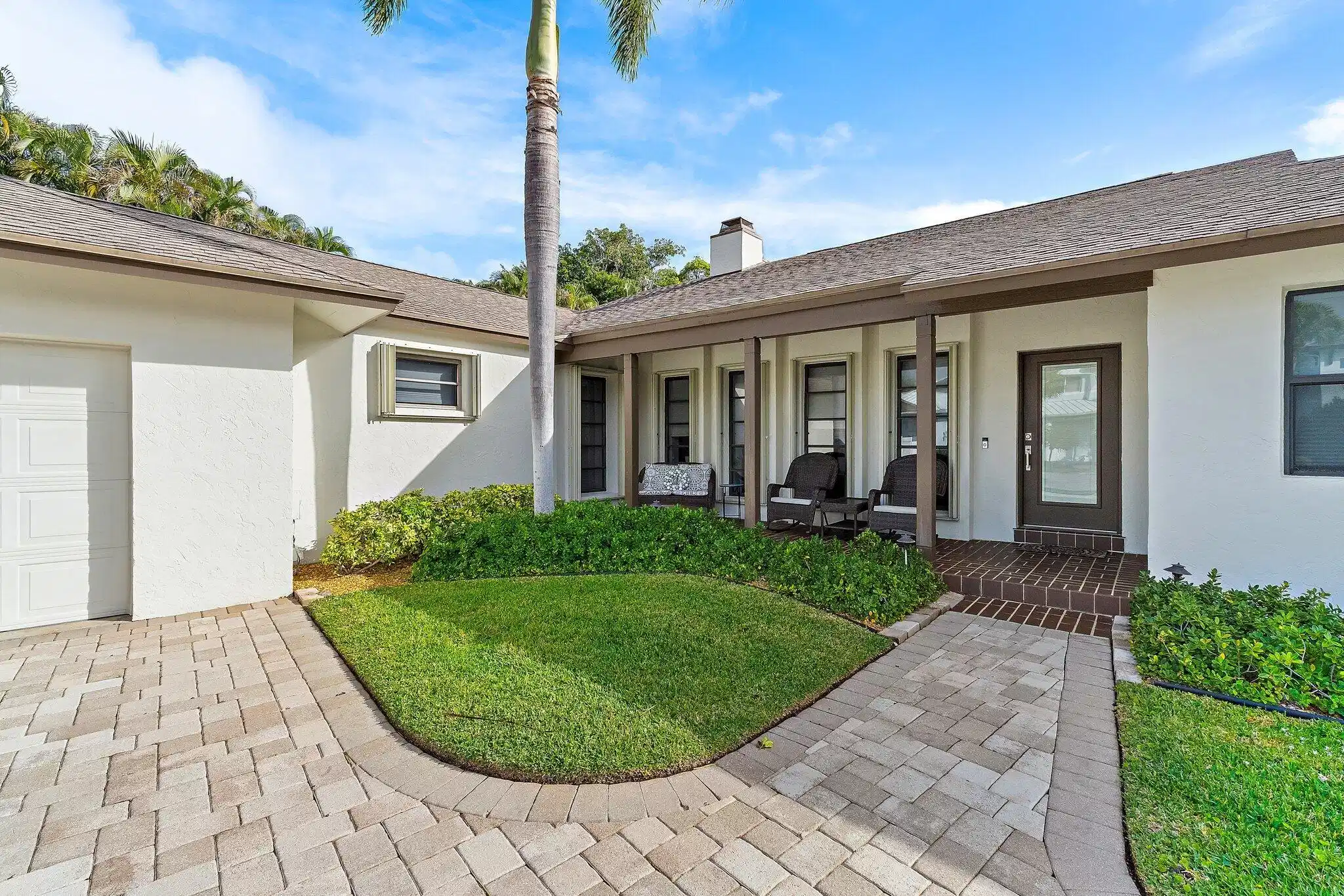 Image 1: 028-348RiverDr-Tequesta-SMALL