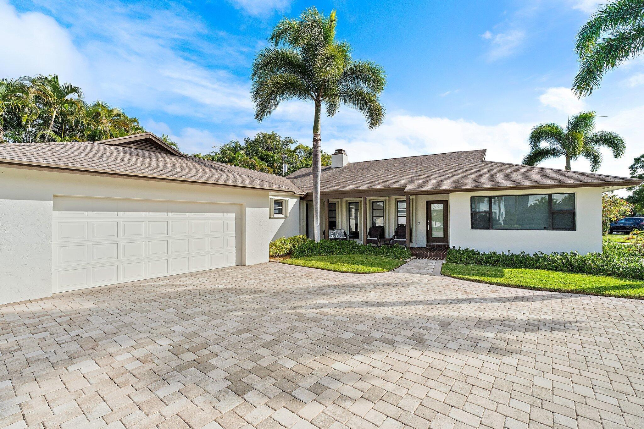 Image 3: 027-348RiverDr-Tequesta-SMALL