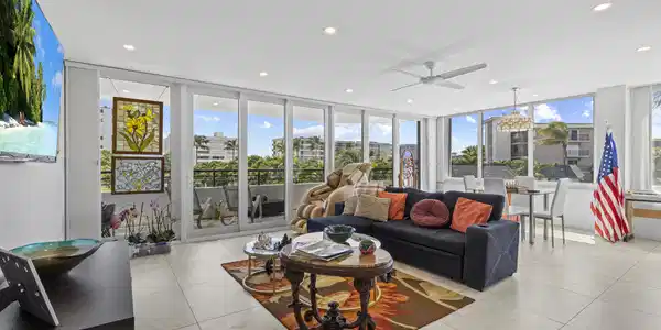 3589 S Ocean Boulevard