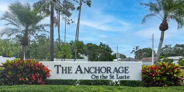 2508 SE Anchorage Cove