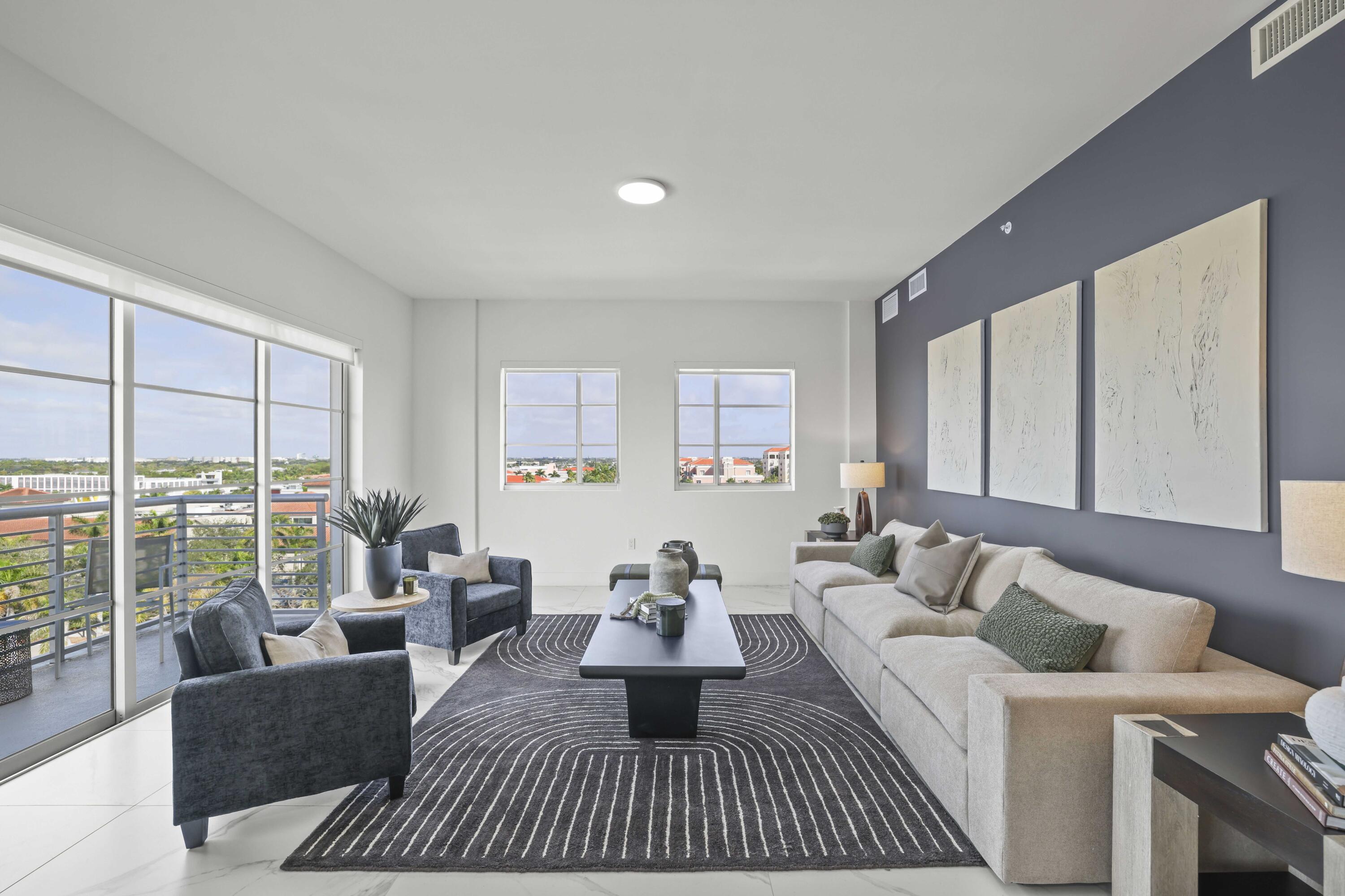 Image 4: Living room