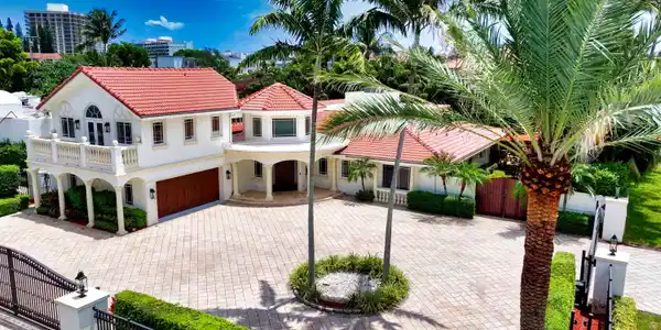1098 Spanish River Road
