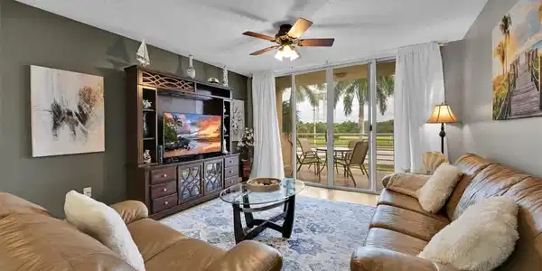 2711 Ocean Club Boulevard