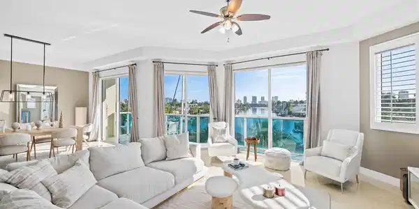 516 Hendricks Isle