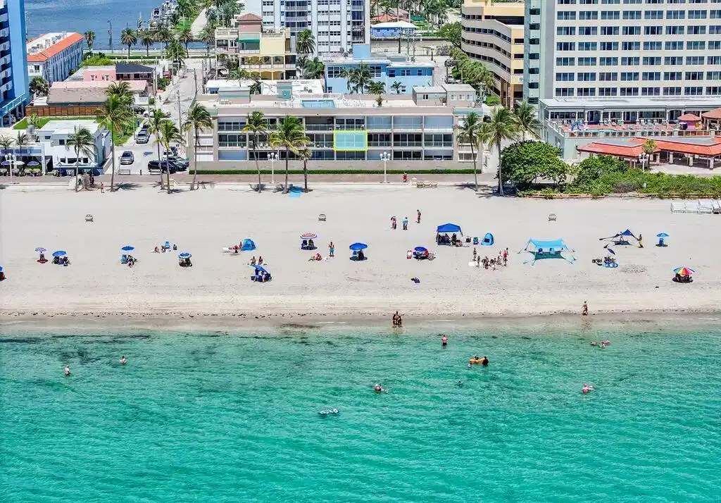 Image 1: Direct oceanfront unit on beautiful Hollywood Beac
