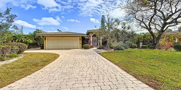 3532 NE 30th Ave