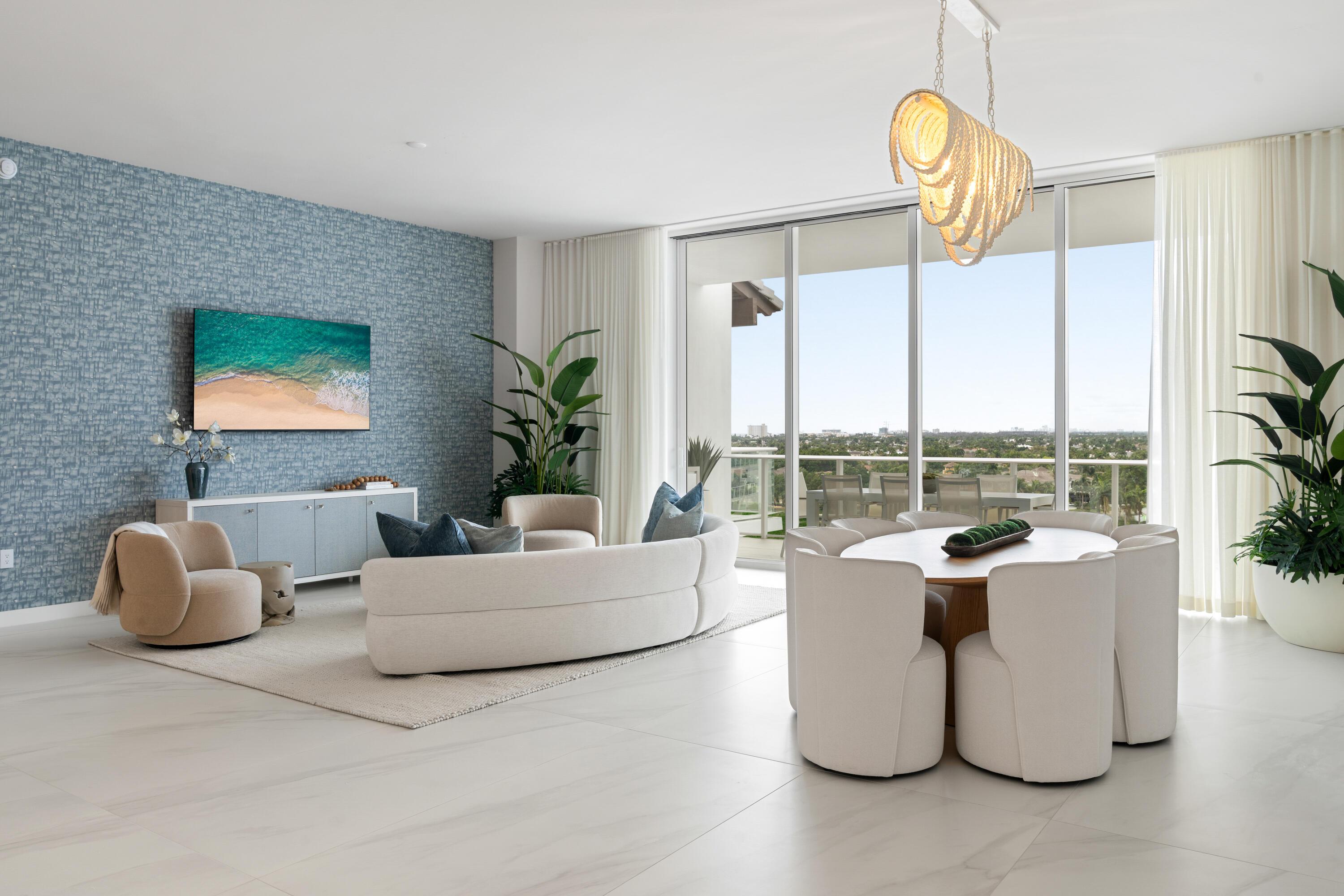Image 3: Great Room SE