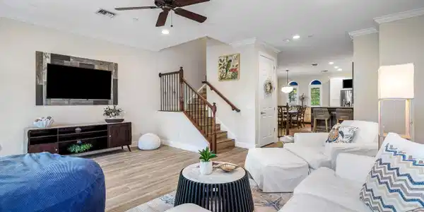 Image 3: 009-813EstanciaWay-BoyntonBeach-FL-33435