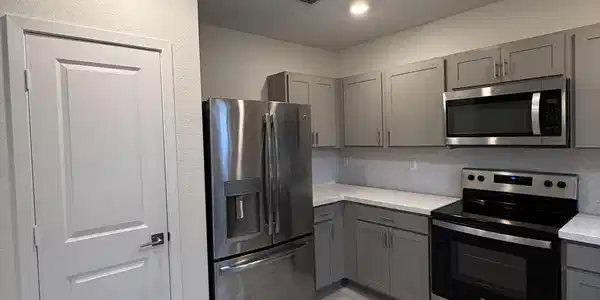 Image 4: Kitchen 1