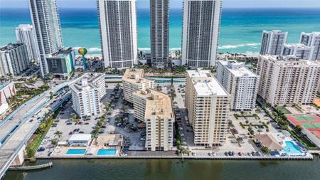 1817 S Ocean Dr