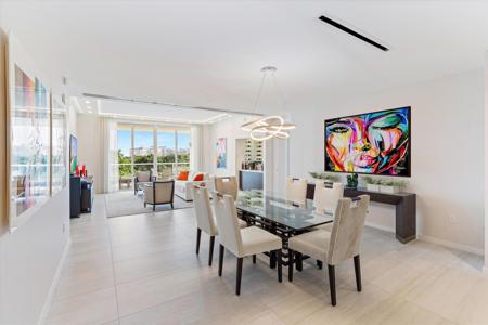 200 SE Mizner Boulevard