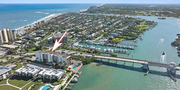 225 Beach Road