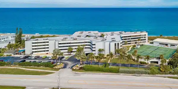 1357 NE Ocean Blvd Boulevard