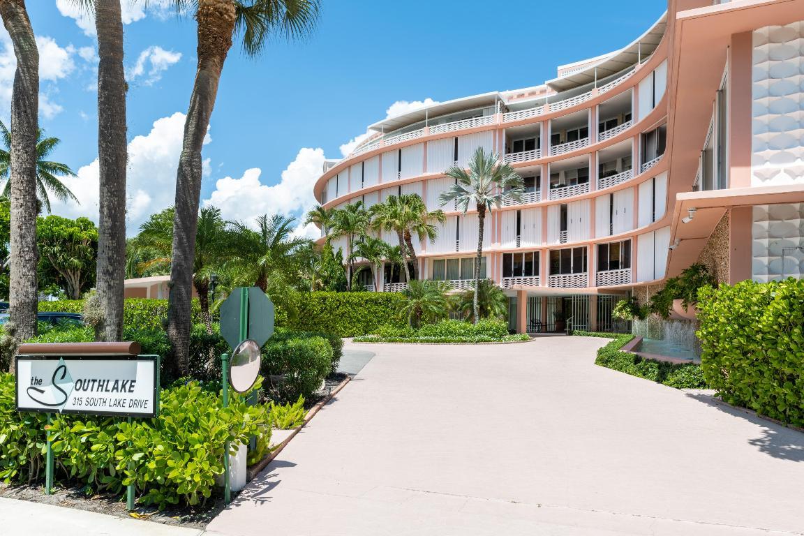Image 1: 315 S Lake Dr Palm Beach FL-print-001-00