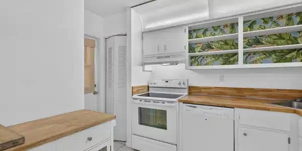 Image 3: 10-web-or-mls-8I8A5195