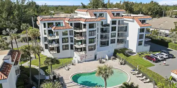 4100 N Highway A1a