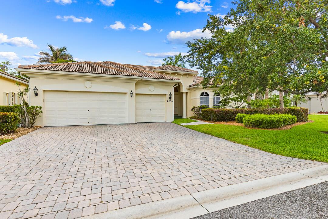 Image 2: 2466 SW Bridgeview Terrace-33