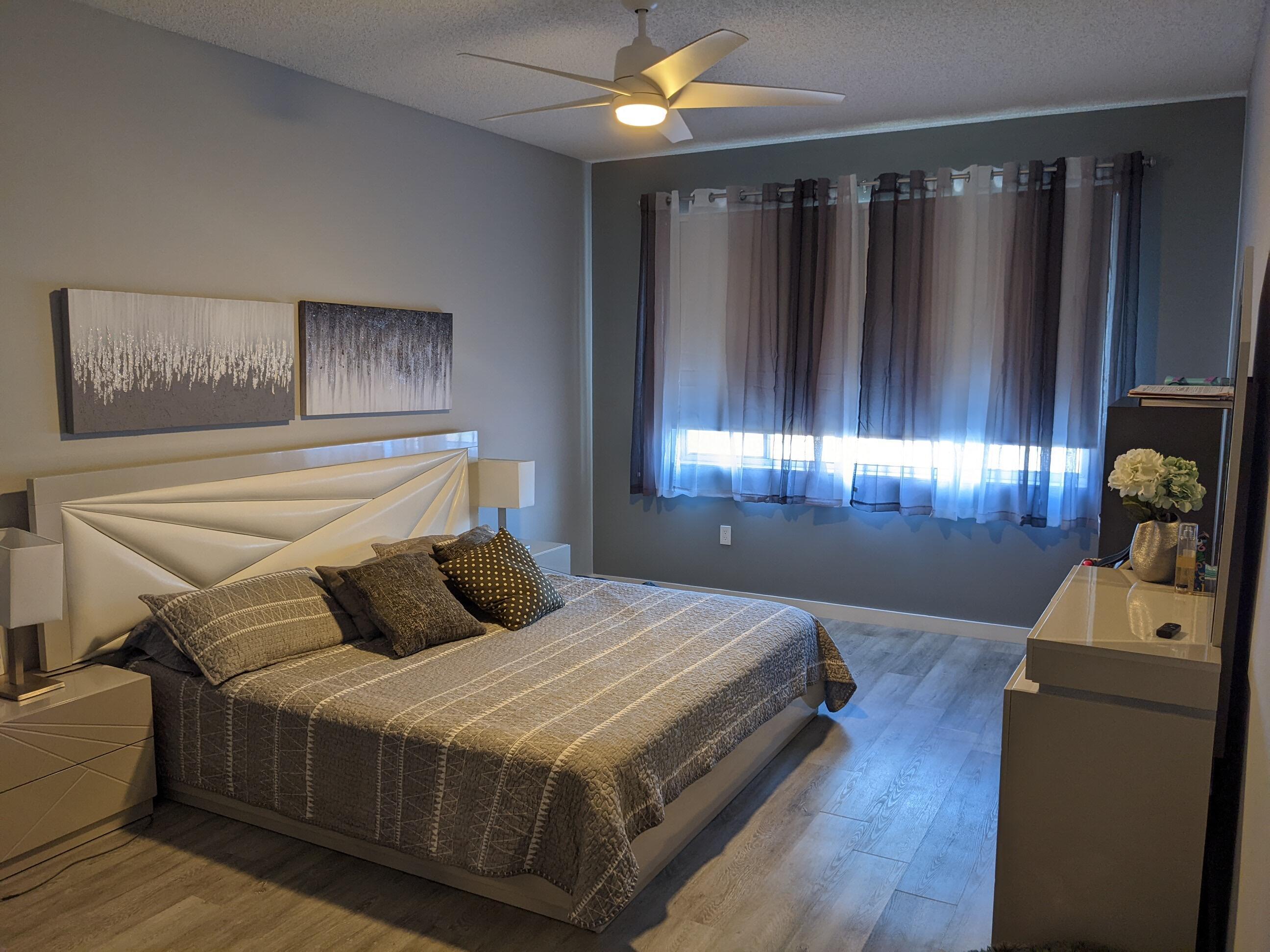 Image 4: Primary Suite
