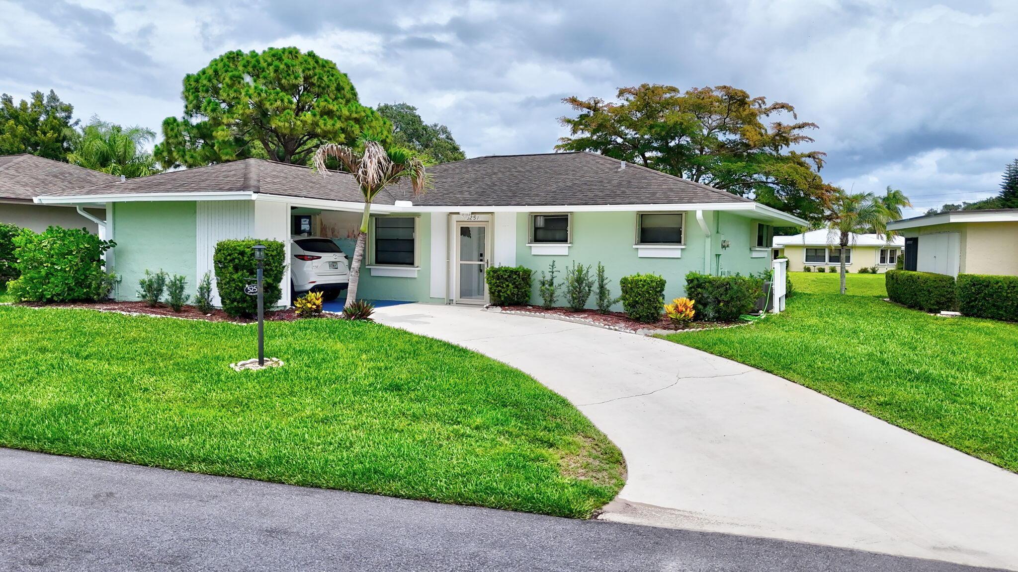Image 2: NICE CURB APPEAL