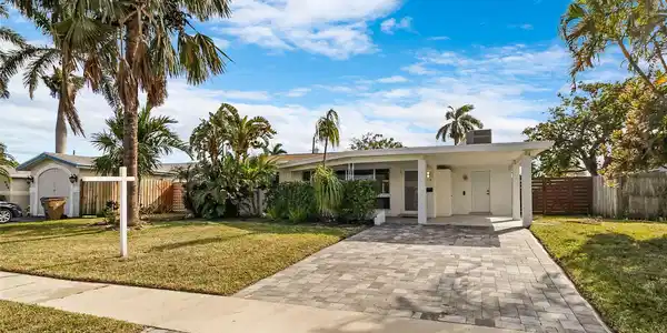 918 SE 16th Pl