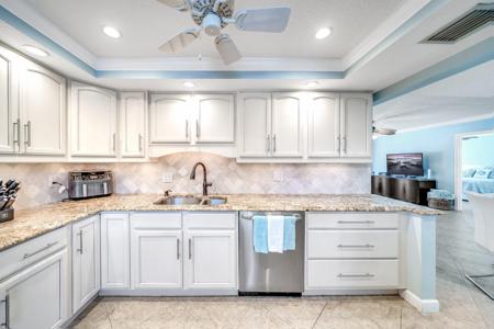 2424 N Federal Highway