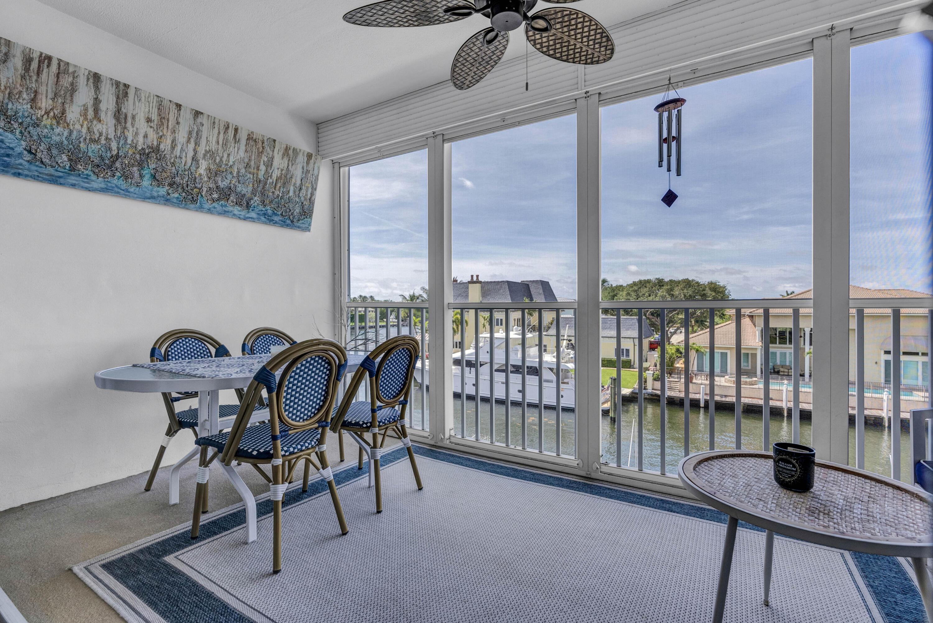 Image 4: Balcony