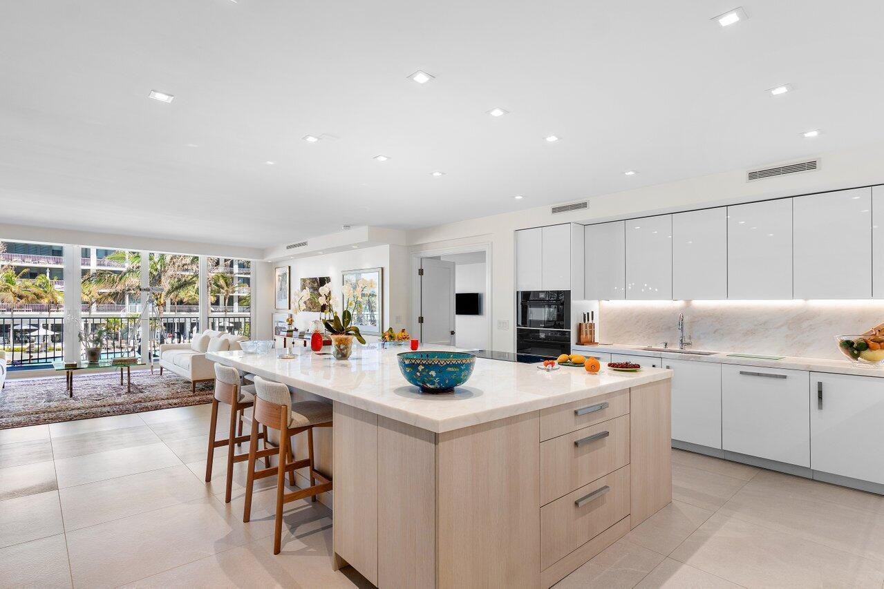 Image 3: Kitche & Living Room