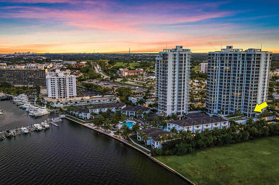 Image 2: 1 Water Club Way 402 - Twilights -2